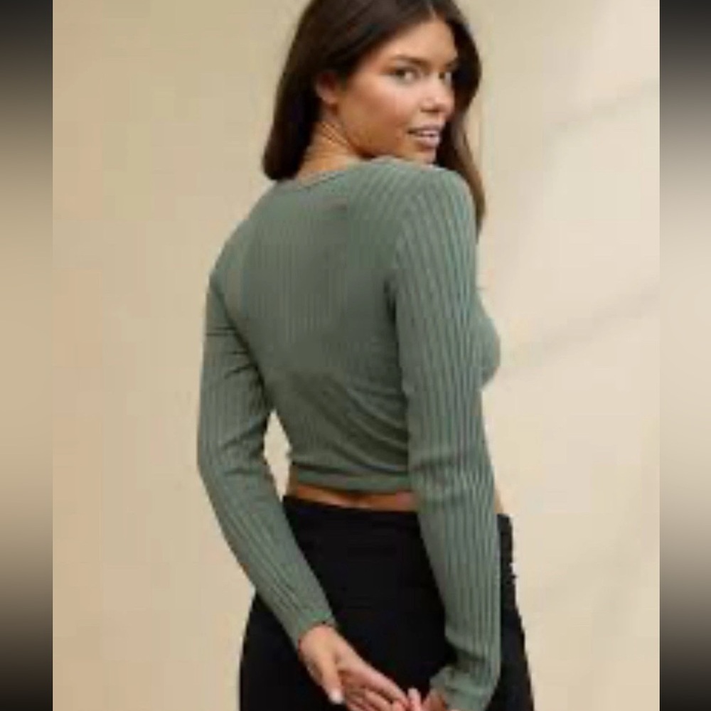 Aerie Ribbed Olive Cardigan - Picture 2 of 9